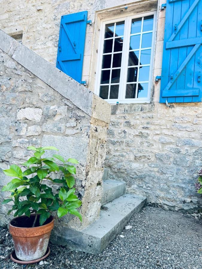 Lanzac Auberge Du Lion D'Or מראה חיצוני תמונה
